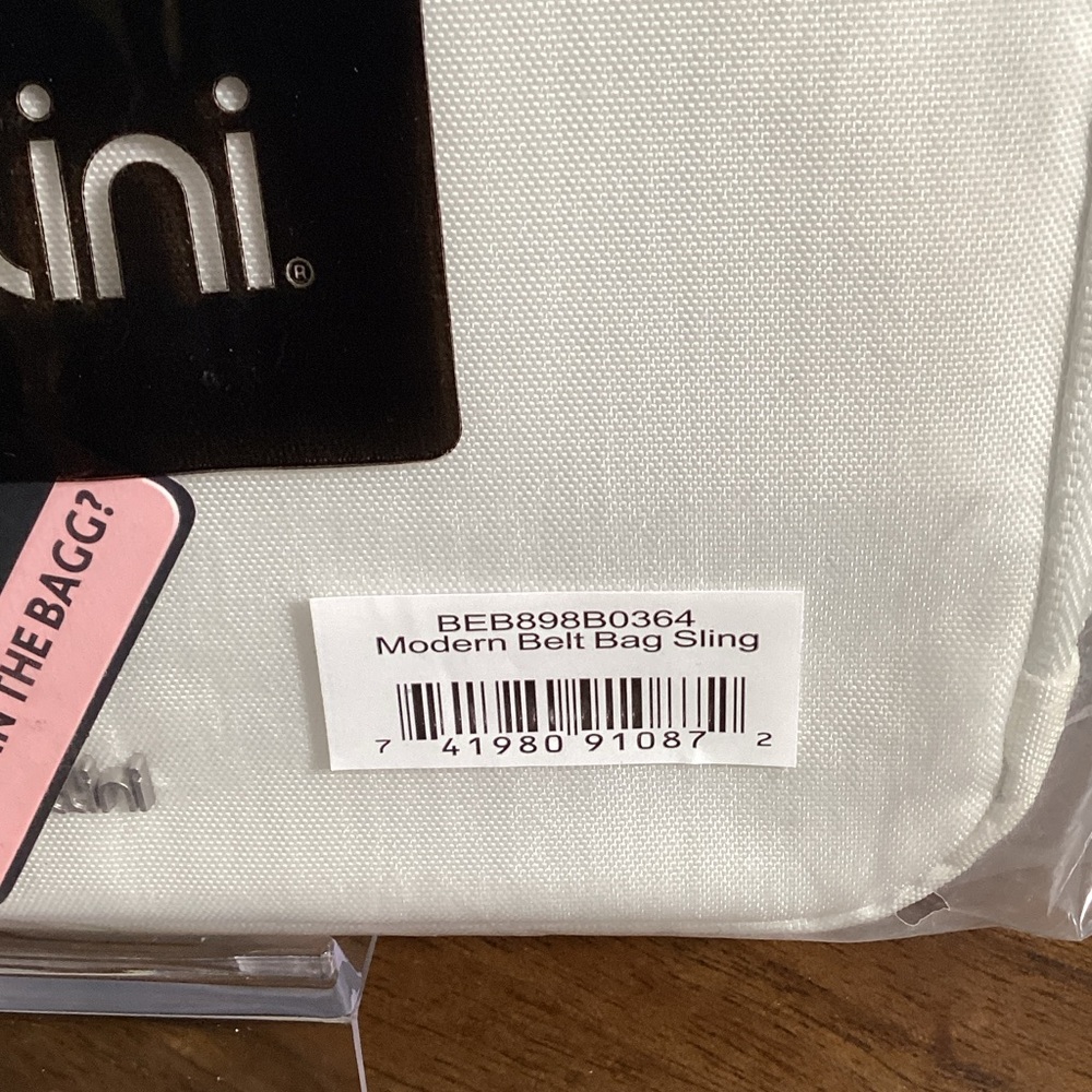 Baggallini White Crossbody Bag Modern Belt Bag BNWT 🤍🤍 - Picture 6 of 10